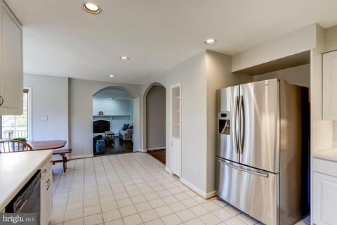 7913 Foxhound Rd, Mclean, VA 22102 photo 9