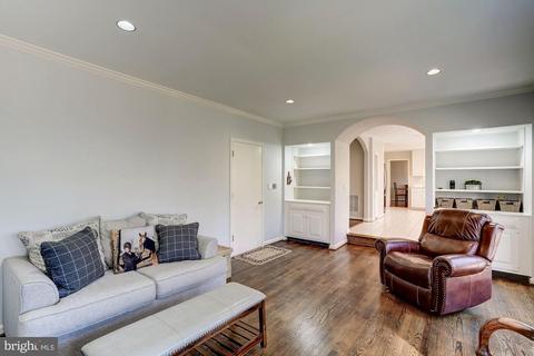 7913 Foxhound Rd, Mclean, VA 22102 photo 14