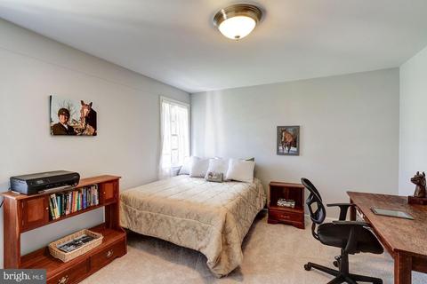 7913 Foxhound Rd, Mclean, VA 22102 photo 19