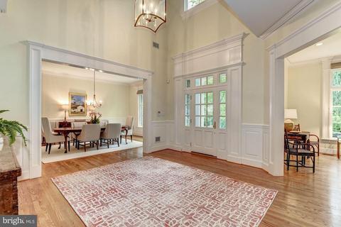 6721 Benjamin St, Mclean, VA 22101 photo 4
