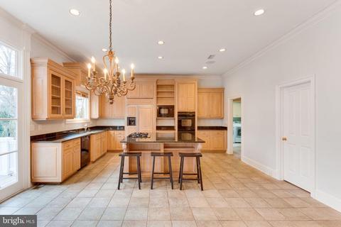 6721 Benjamin St, Mclean, VA 22101 photo 16