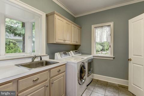 6721 Benjamin St, Mclean, VA 22101 photo 19