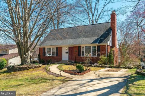 8805 Cromwell Dr, Springfield, VA 22151 photo 1