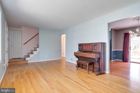 8805 Cromwell Dr, Springfield, VA 22151 photo 7