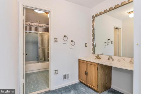 6800 Trefor Ct, Springfield, VA 22152 photo 9
