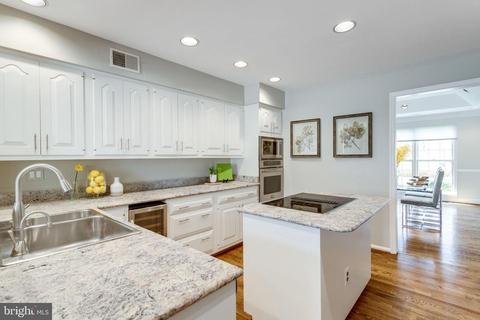 905 Ridge Dr, Mclean, VA 22101 photo 12
