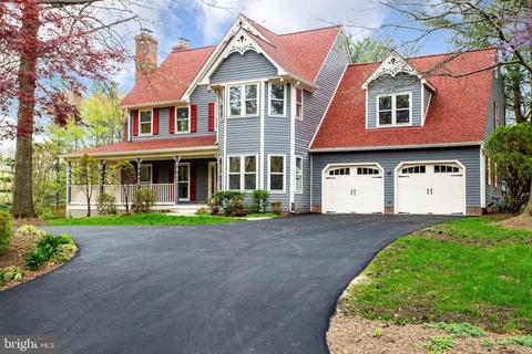 8002 Old Falls Rd, Mclean, VA 22102 photo 1