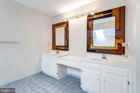 8002 Old Falls Rd, Mclean, VA 22102 photo 49