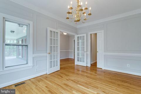 8002 Old Falls Rd, Mclean, VA 22102 photo 13