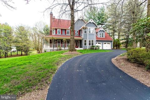 8002 Old Falls Rd, Mclean, VA 22102 photo 5
