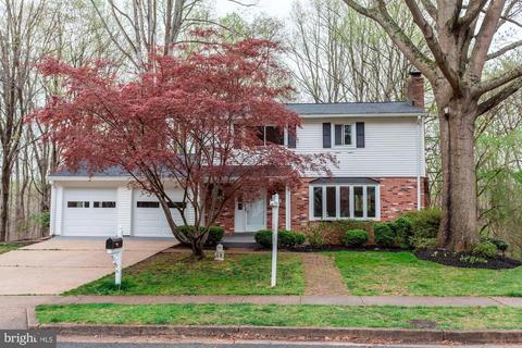 6915 Ashbury Dr, Springfield, VA 22152 photo 1