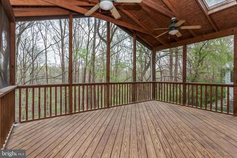 6915 Ashbury Dr, Springfield, VA 22152 photo 13