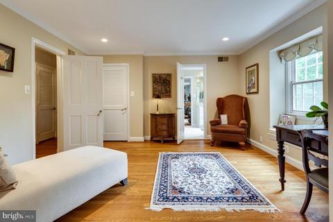 8609 Brook Rd, Mclean, VA 22102 photo 24