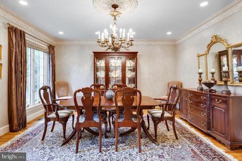 8609 Brook Rd, Mclean, VA 22102 photo 10