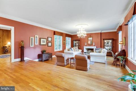 8609 Brook Rd, Mclean, VA 22102 photo 9