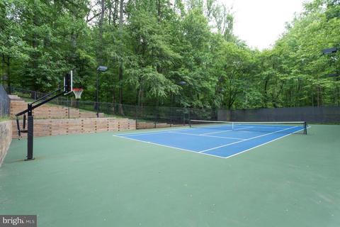 8609 Brook Rd, Mclean, VA 22102 photo 4