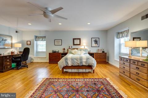 8609 Brook Rd, Mclean, VA 22102 photo 18