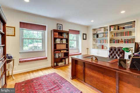 8609 Brook Rd, Mclean, VA 22102 photo 20