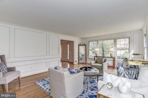 7723 Desdemona Ct, Mclean, VA 22102 photo 3