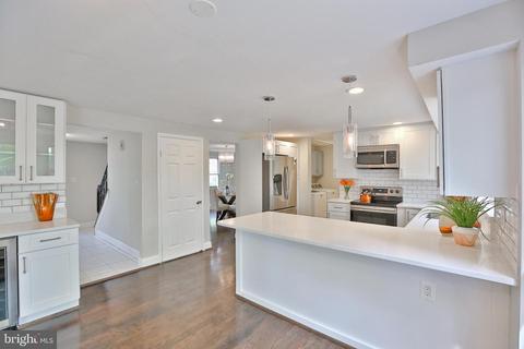 7832 Roundabout Way, Springfield, VA 22153 photo 14