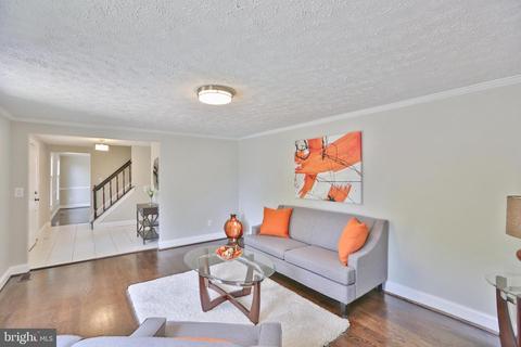 7832 Roundabout Way, Springfield, VA 22153 photo 8