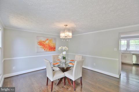 7832 Roundabout Way, Springfield, VA 22153 photo 12