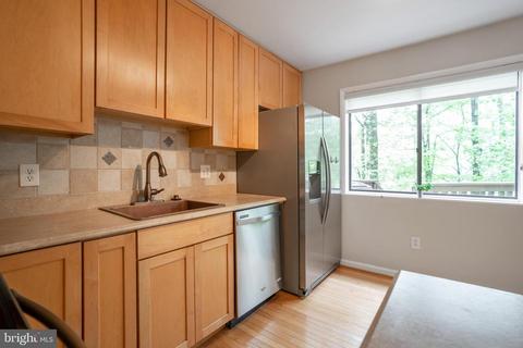 2140 Glencourse Ln, Reston, VA 20191 photo 10