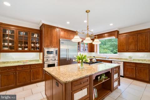 6722 Benjamin St, Mclean, VA 22101 photo 17
