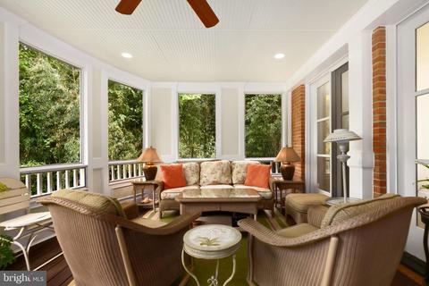 6722 Benjamin St, Mclean, VA 22101 photo 3