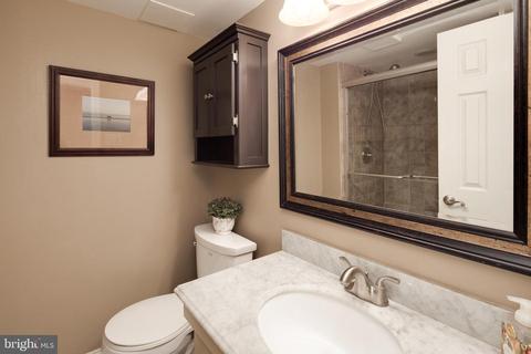 2422 Silver Fox Ln, Reston, VA 20191 photo 29