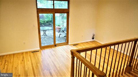 2008 Golf Course Dr, Reston, VA 20191 photo 11