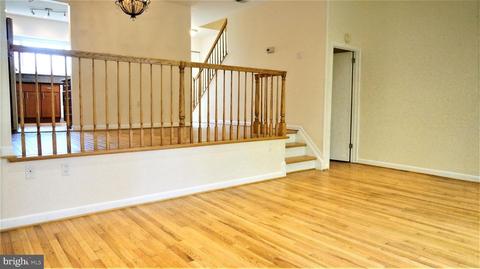 2008 Golf Course Dr, Reston, VA 20191 photo 30