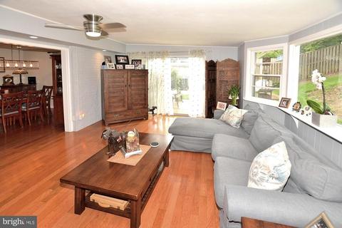 5228 Landgrave Ln, Springfield, VA 22151 photo 12