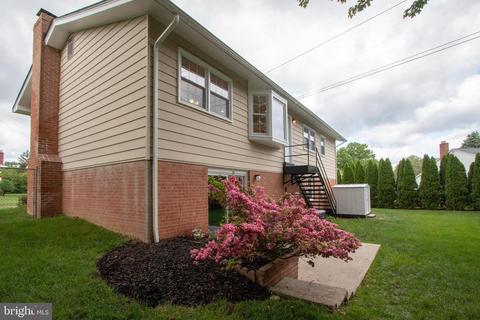 1729 Burning Tree Dr, Vienna, VA 22182 photo 29