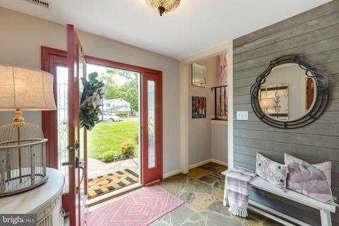 7914 Lysander Ct, Mclean, VA 22102 photo 7