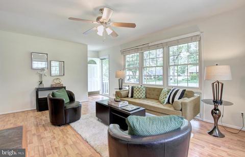 7605 Dunston St, Springfield, VA 22151 photo 4