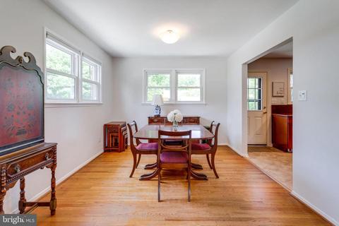 7418 Hogarth St, Springfield, VA 22151 photo 10