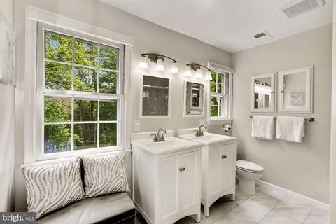 1173 Foxhound Ct, Mclean, VA 22102 photo 18