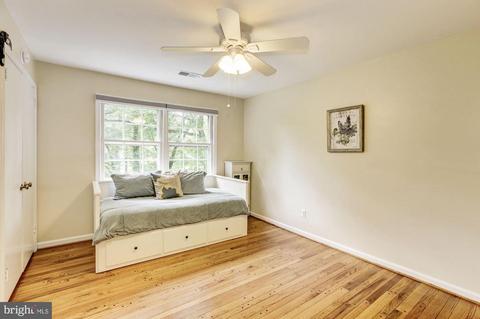 1173 Foxhound Ct, Mclean, VA 22102 photo 24