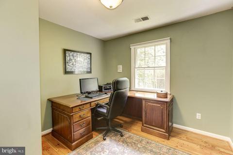 1173 Foxhound Ct, Mclean, VA 22102 photo 19