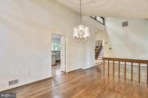 7917 Old Falls Rd, Mclean, VA 22102 photo 26
