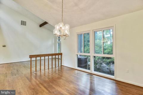 7917 Old Falls Rd, Mclean, VA 22102 photo 7