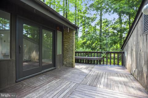 7917 Old Falls Rd, Mclean, VA 22102 photo 25