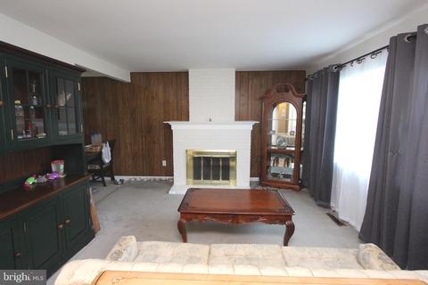 6715 Cimarron St, Springfield, VA 22150 photo 3