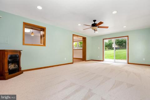 5201 Garner St, Springfield, VA 22151 photo 10