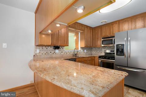5201 Garner St, Springfield, VA 22151 photo 11