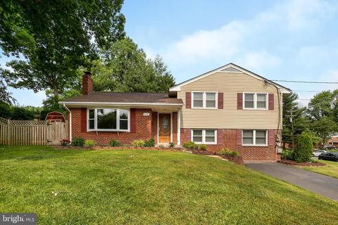 5201 Garner St, Springfield, VA 22151 photo 1