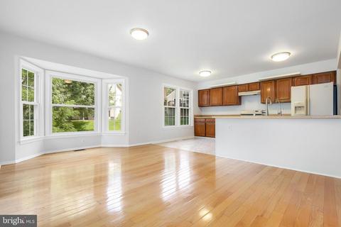 7441 Quincy Hall Ct, Springfield, VA 22153 photo 10