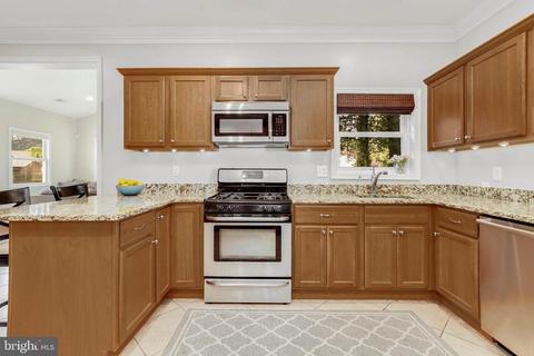 5511 Kathleen Pl, Springfield, VA 22151 photo 15