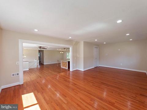 6004 Meriwether Ln, Springfield, VA 22150 photo 10